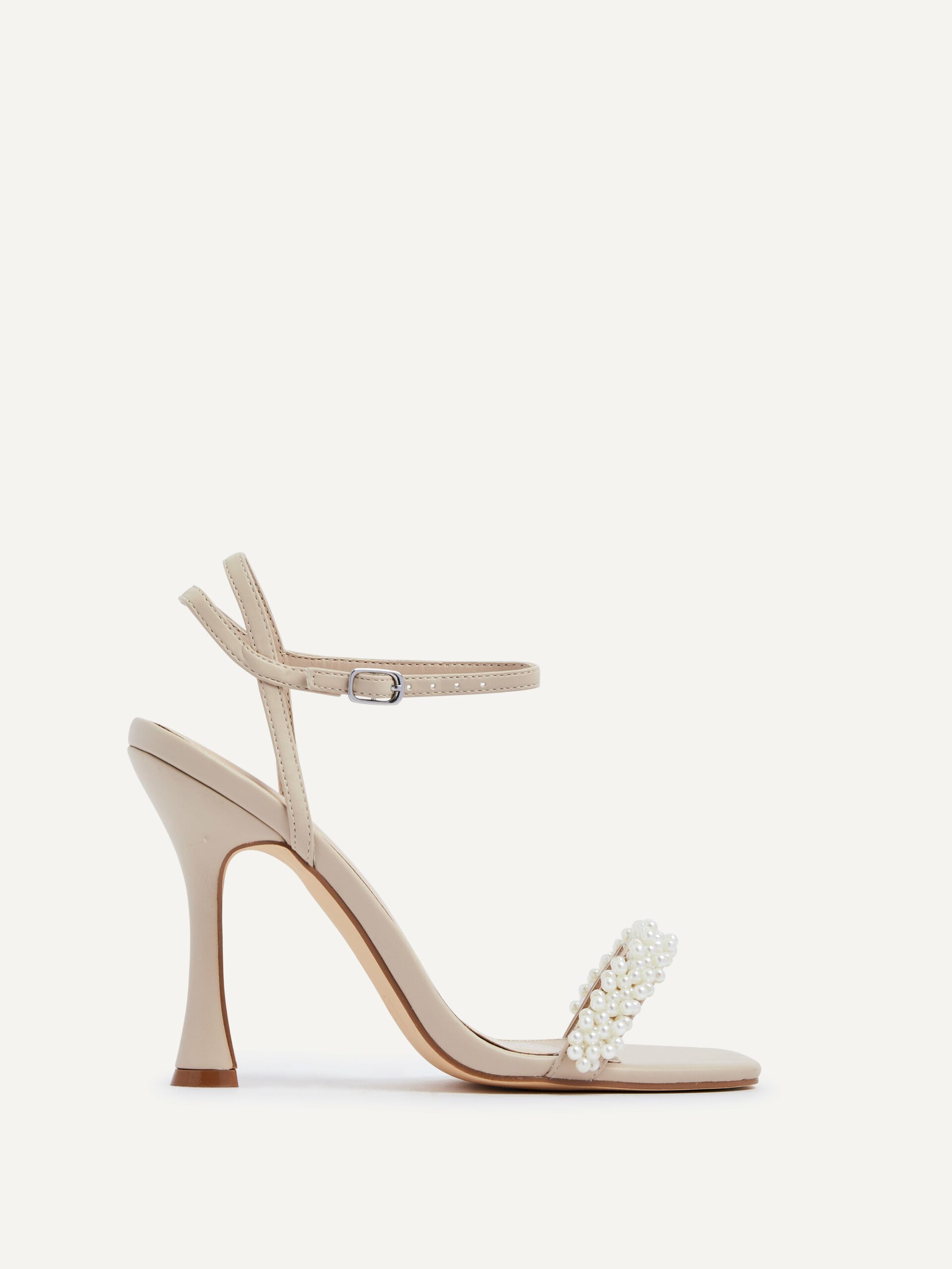 Sophisticated Heeled Sandals for a Classy Look - Image 2