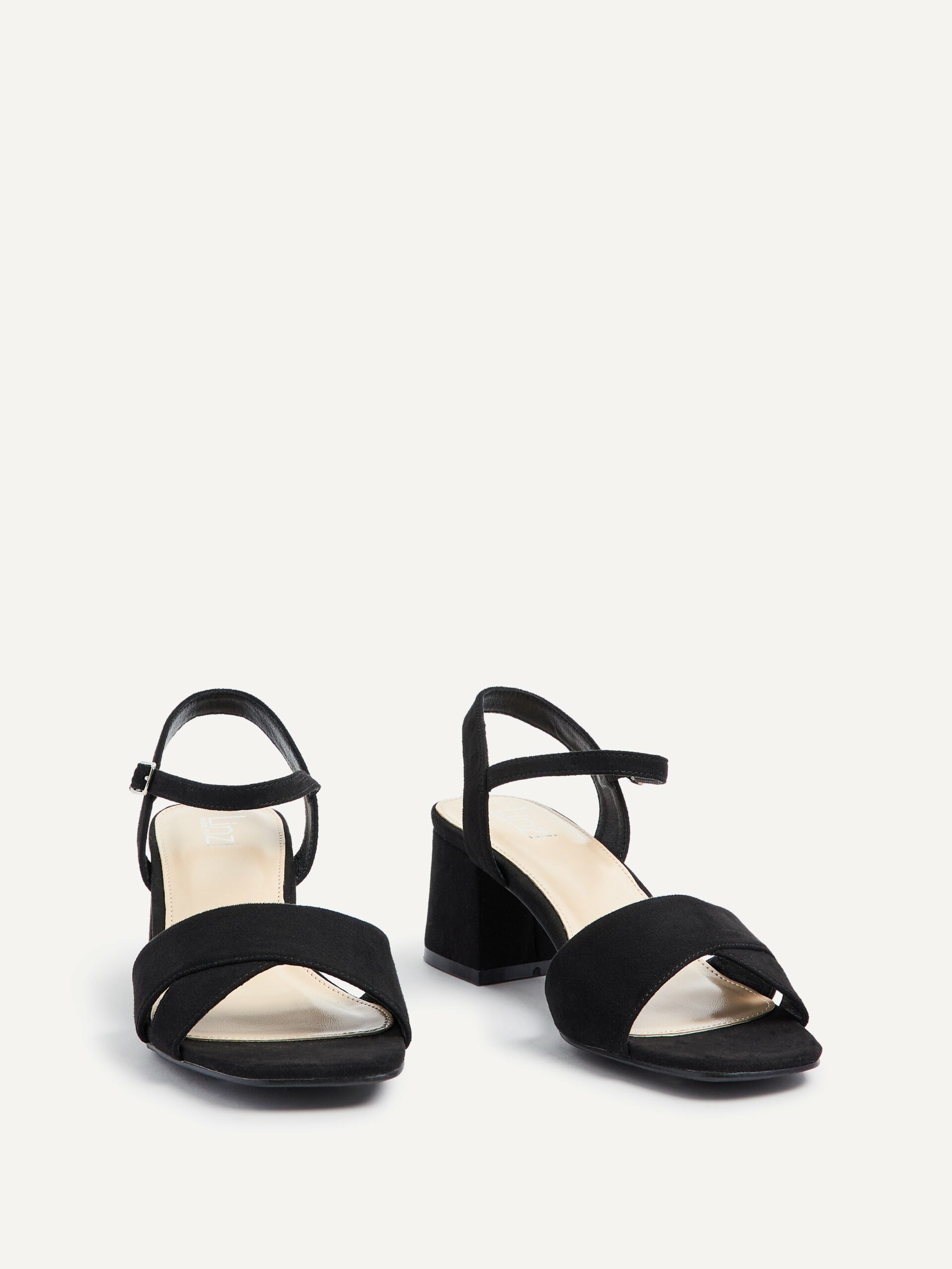 Perfect Fit: Heeled Sandals for Day and Night - Image 3