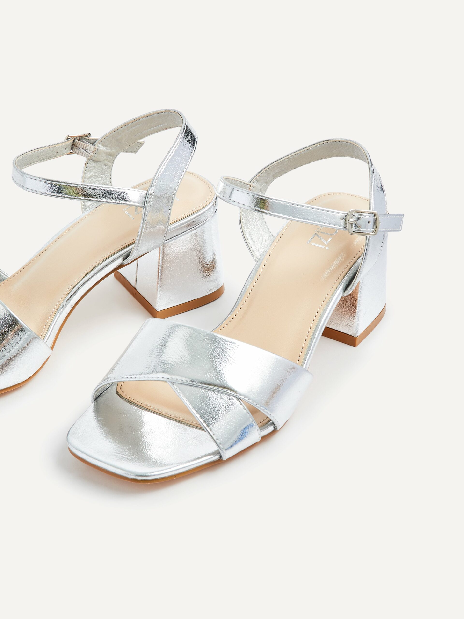 Fashion-Forward High Heel Sandals for Every Style - Image 4